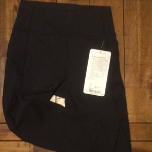 LULULEMON In Movement Crop 
Everlux 19"